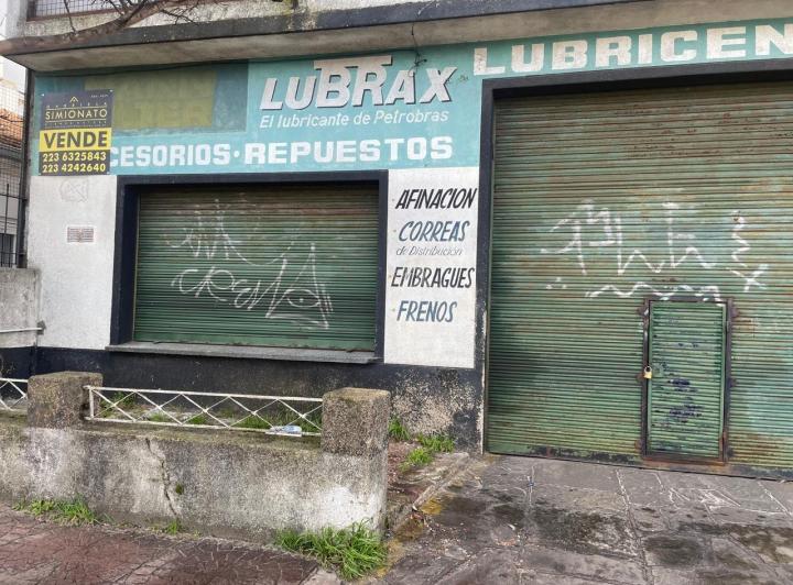 Local comercial · 220m² · 1 Ambiente