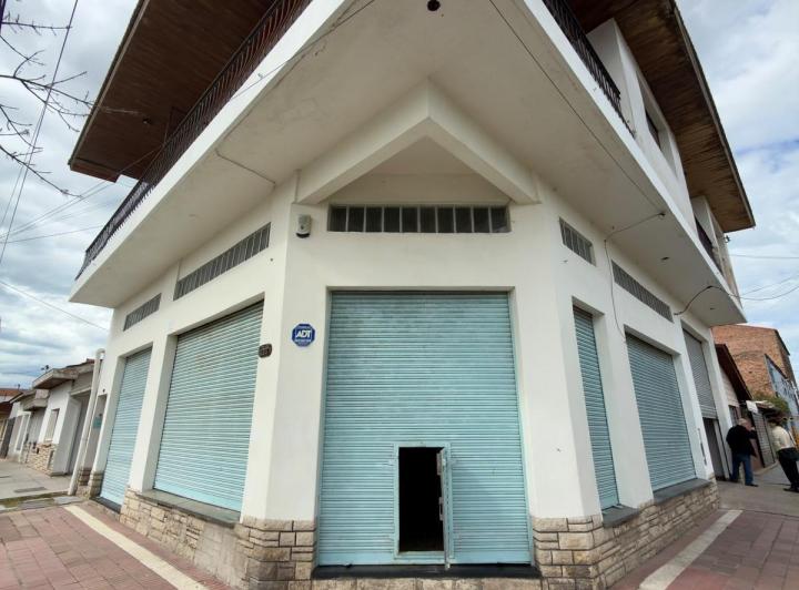 Local comercial · 132m²