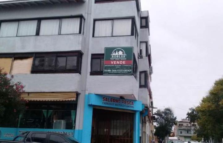 Local comercial · 1m²