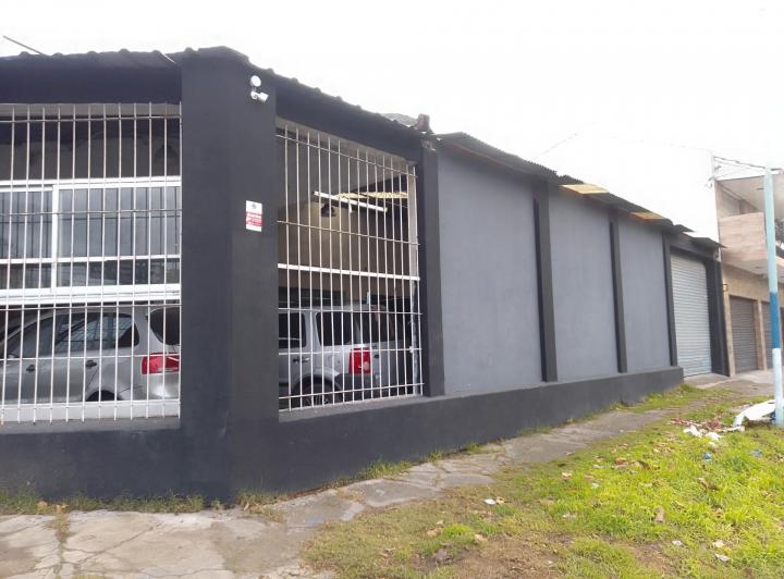 Local comercial · 272m²