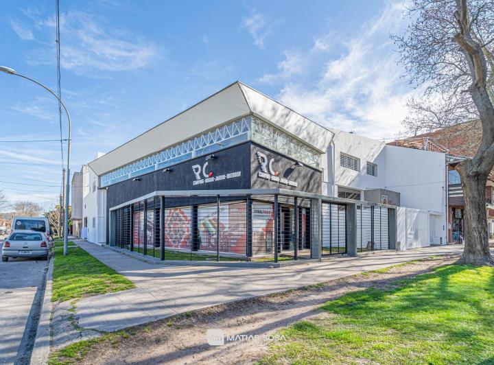 Local comercial · 928m² · 2 Ambientes