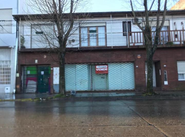 Local comercial · 366m²