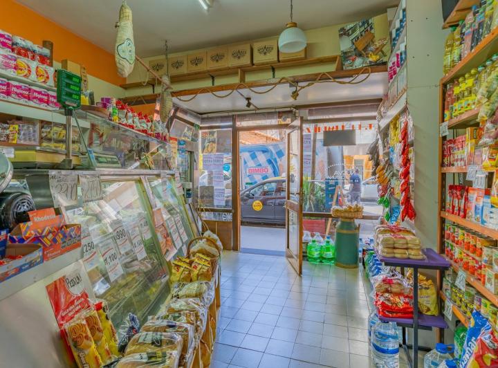 Local comercial · 107m²