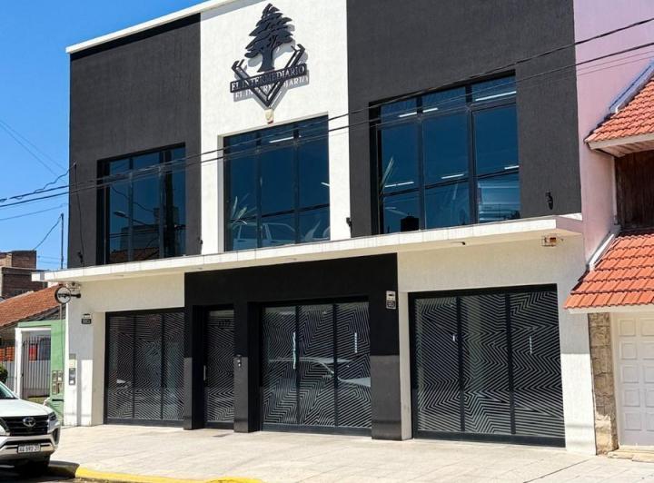 Local comercial · 1048m² · 2 Ambientes