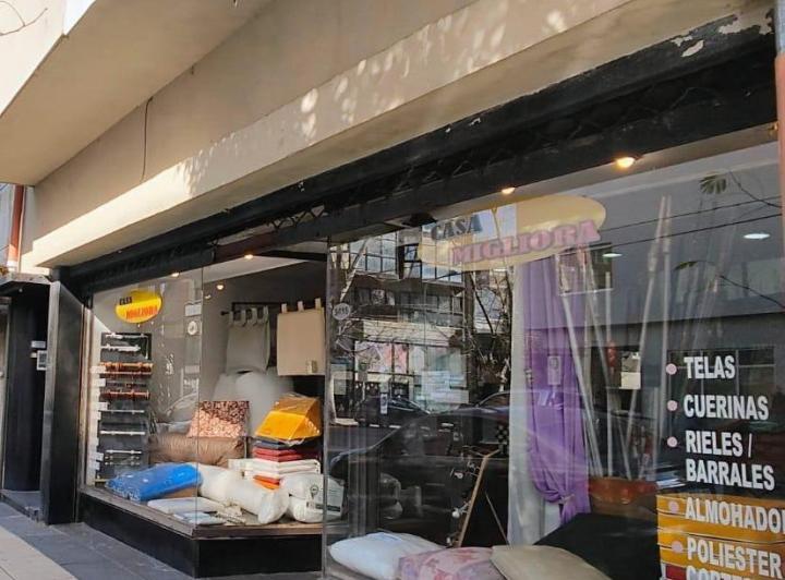Local comercial · 170m² · 3 Ambientes