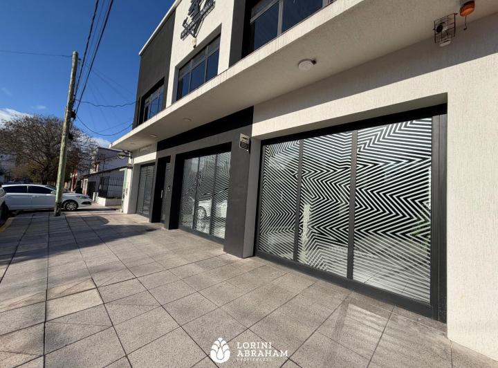 Local comercial · 1050m²