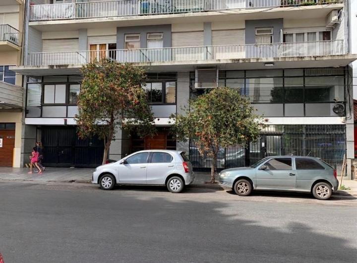Local comercial · 300ha · 2 Cocheras