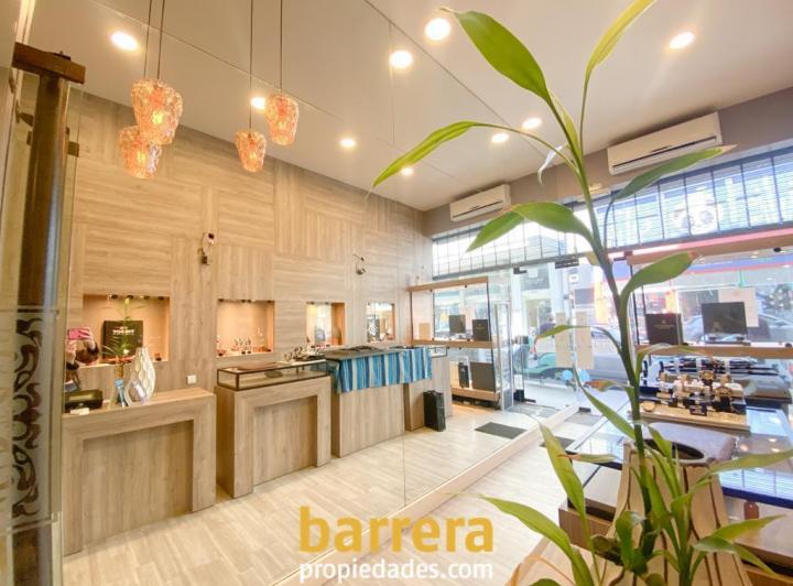 Local comercial · 68m²
