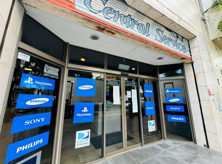 Local comercial · 374m²