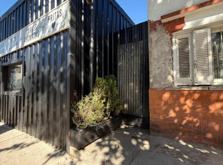 Local comercial · 130m² · 3 Ambientes