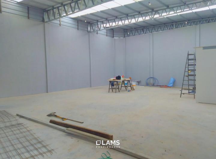 Local comercial · 200m² · 3 Ambientes