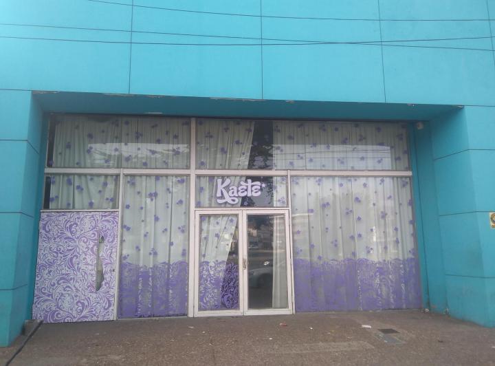 Local comercial · 385m²