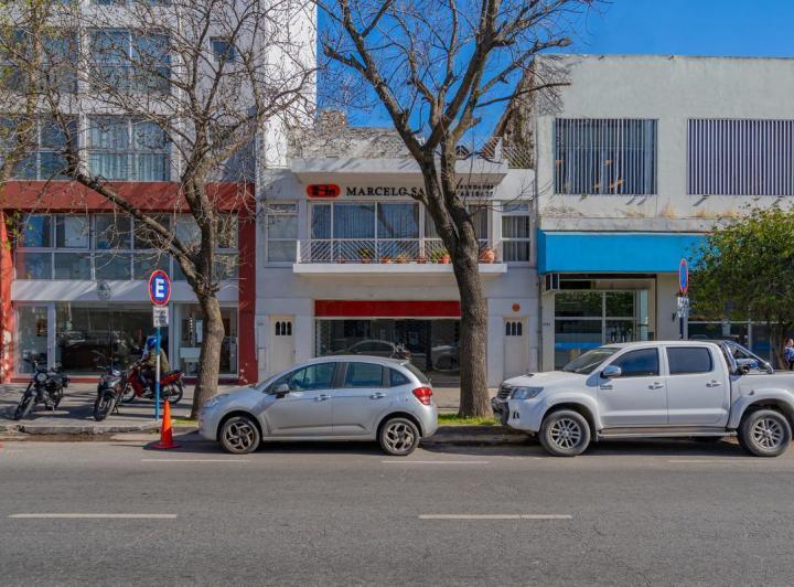Local comercial · 200m² · 4 Ambientes