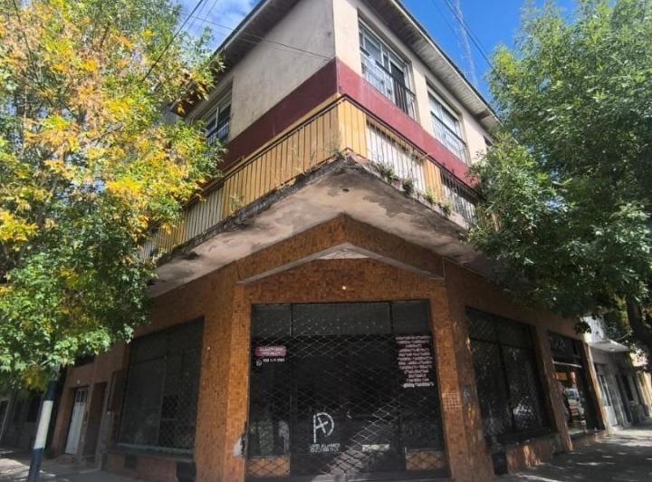 Local comercial · 221m² · 1 Ambiente