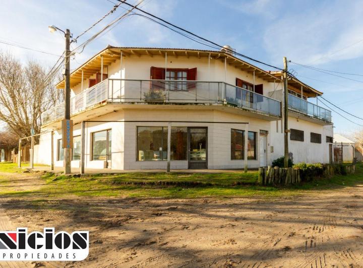 Local comercial · 440m²