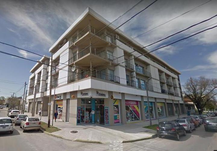 Local comercial · 180m²