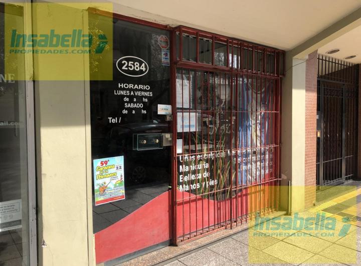 Local comercial · 61m²