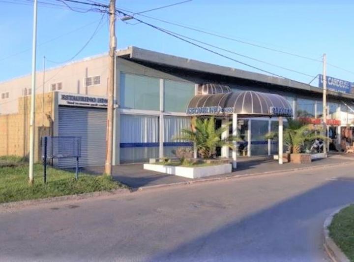 Local comercial · 1200m² · 3 Ambientes