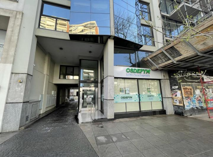 Local comercial · 320m² · 4 Cocheras