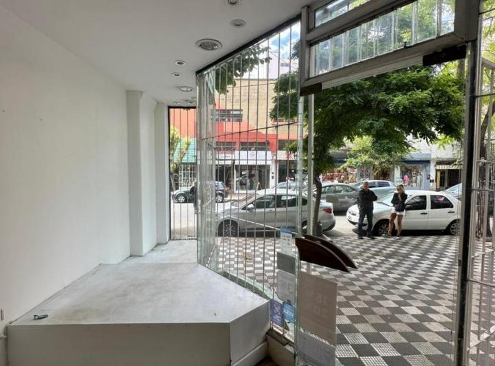 Local comercial · 100m²