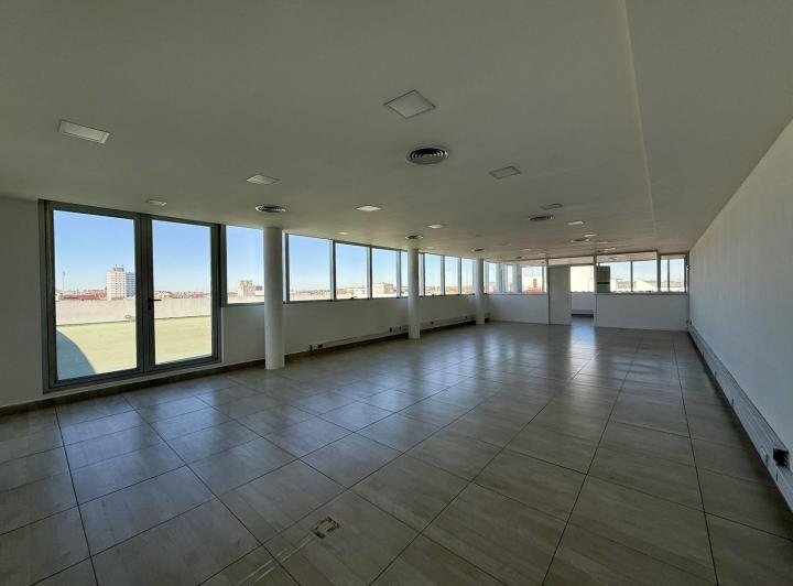Oficina comercial · 110m² · 1 Cochera