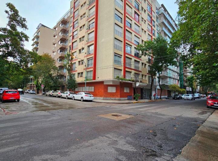 Oficina comercial · 140m² · 7 Ambientes