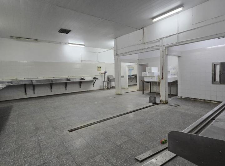 Bodega-Galpón · 352m² · 6 Ambientes