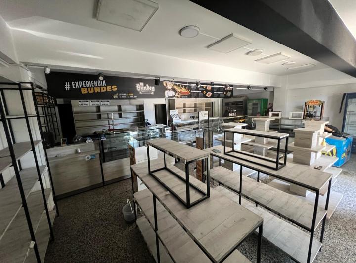 Local comercial · 101m²
