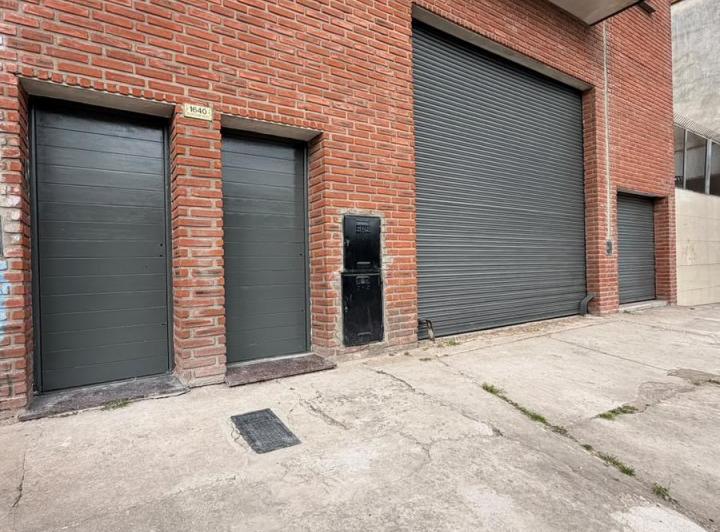 Bodega-Galpón · 130m²