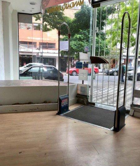 Local comercial · 138m²