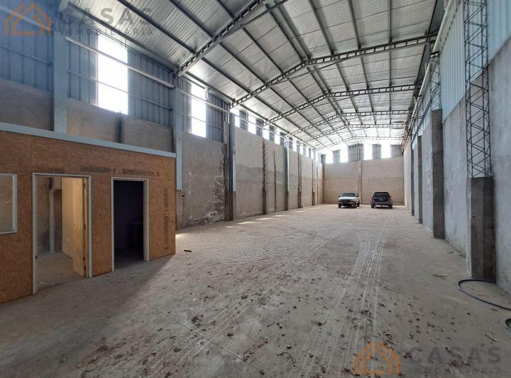 Bodega-Galpón · 330m² · 3 Ambientes