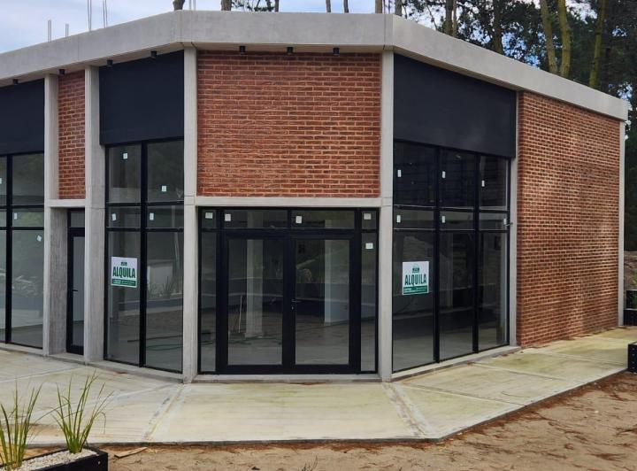 Local comercial · 120m²