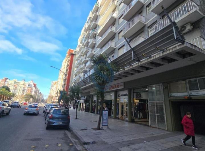 Local comercial · 55m² · 4 Ambientes