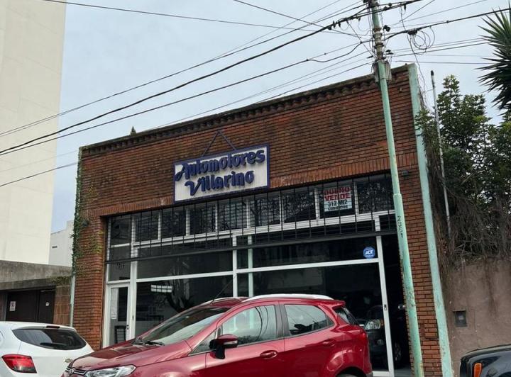 Local comercial · 312m² · 40 Cocheras