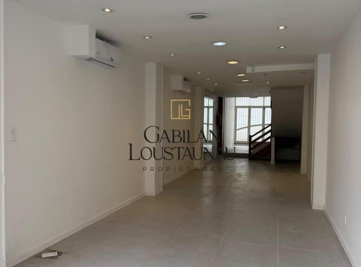 Local comercial · 138m²