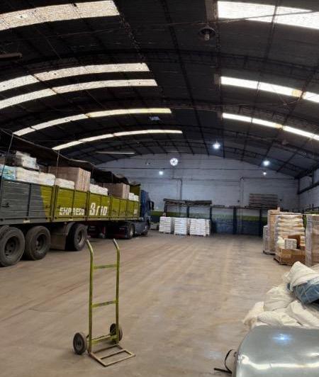 Bodega-Galpón · 1200m²