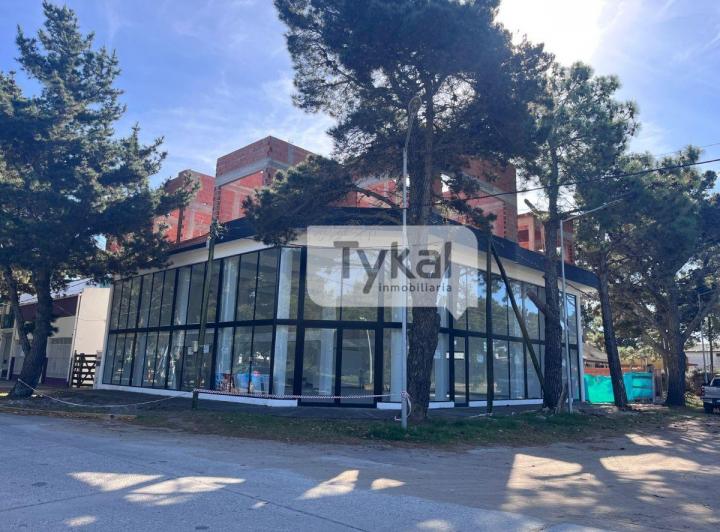 Local comercial · 280m²