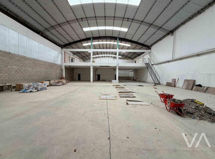 Bodega-Galpón · 1200m²