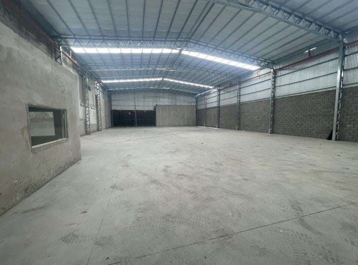 Bodega-Galpón · 766m² · 3 Ambientes