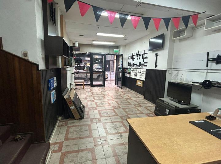 Local comercial · 150m² · 1 Ambiente