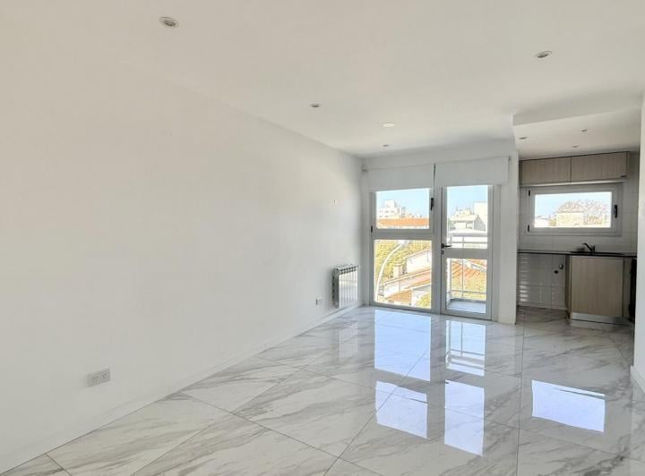Departamento · 45m² · 2 Ambientes · 1 Cochera