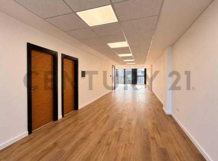 Oficina comercial · 100m²