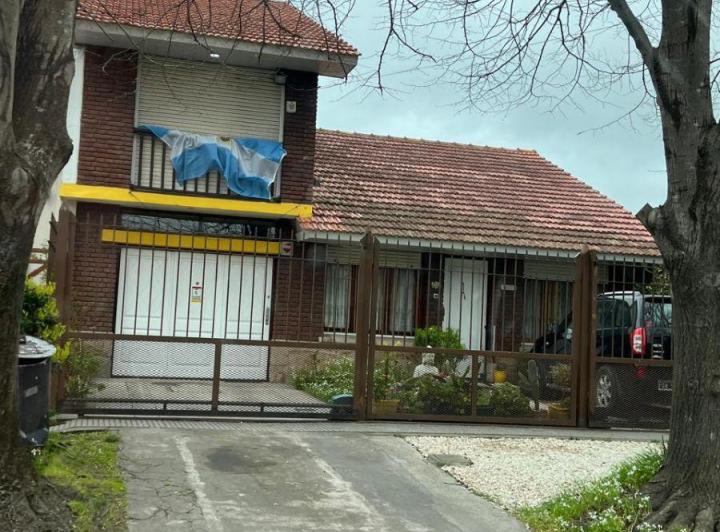 Casa · 100m² · 4 Ambientes · 1 Cochera