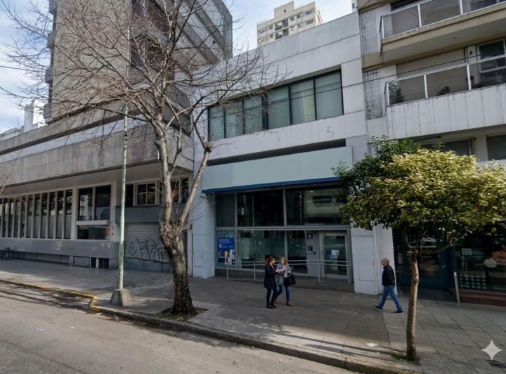 Local comercial · 850m²