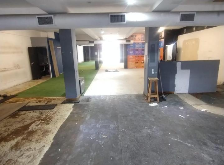 Local comercial · 680m²