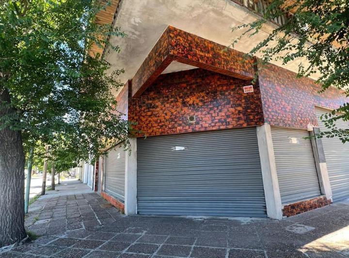Local comercial · 130m²