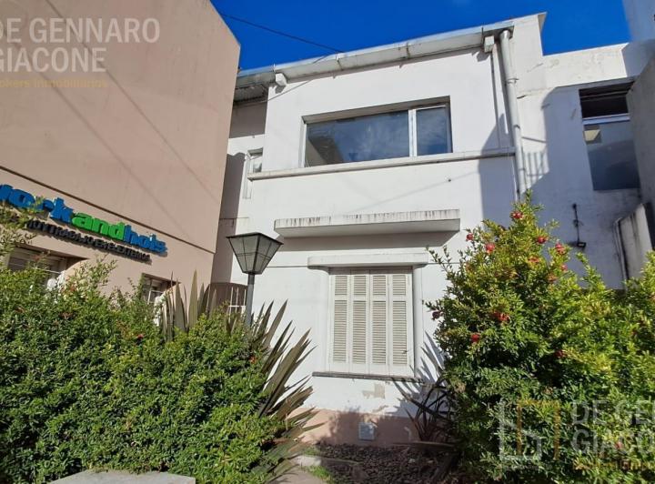 Local comercial · 200m² · 8 Ambientes