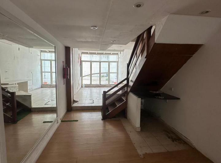 Local comercial · 138m²