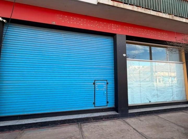 Local comercial · 206m² · 3 Ambientes