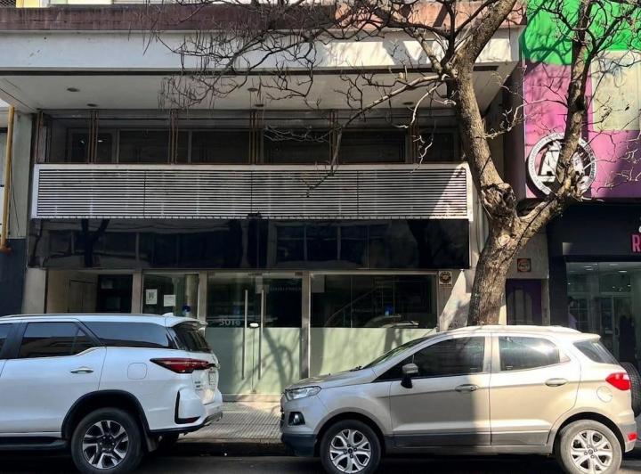 Local comercial · 600m²